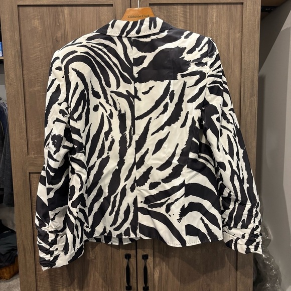 Escada Black and White Zebra Print Blazerr Jacket size 44 .. US 14 - Picture 2 of 11